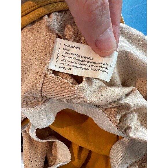 ONE Clothing Crop Top Athletic top Women’s size Small S Golden Yellow - Picture 3 of 7